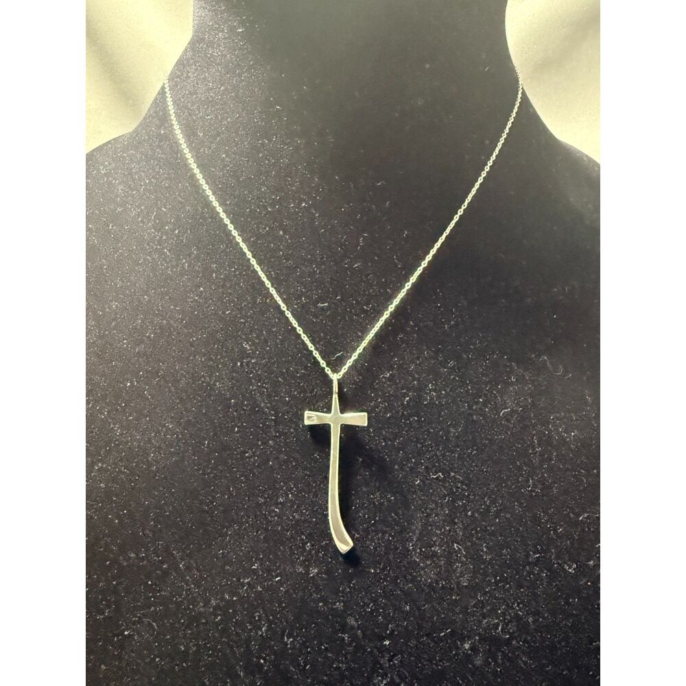 Vintage 925 Sterling Silver Cross Pendant Necklace & Italian Fine Chain Set